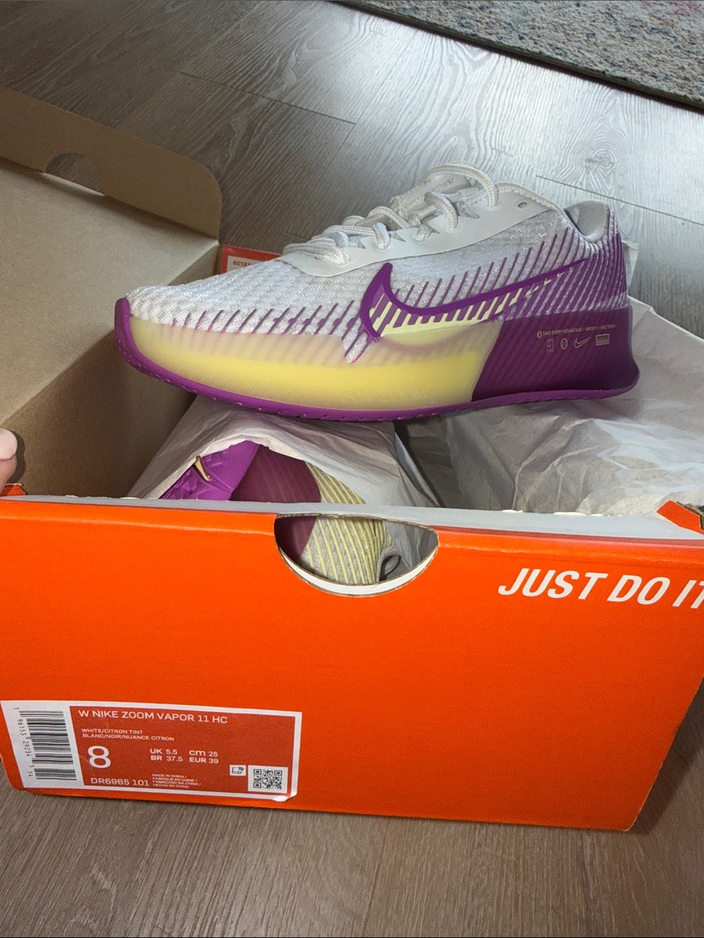 Nike Women's tennis Shoe in White, Purple, Yellow